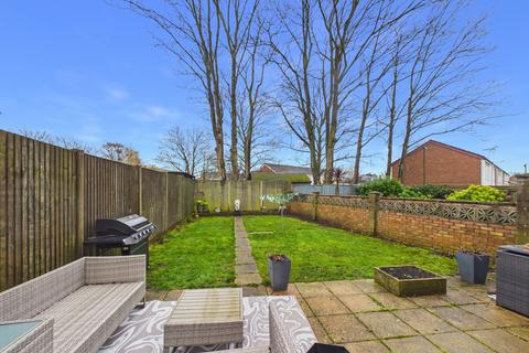 3 bedroom semi-detached house for sale, Butts Road, Southampton, SO19 1BT