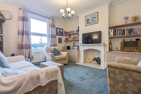 4 bedroom semi-detached house for sale, Waverley Street, Worcester WR5