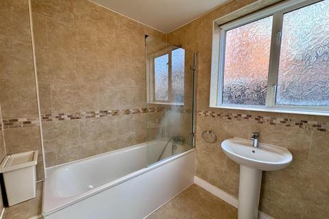 1 bedroom maisonette to rent, Radnor Avenue, Harrow HA1 1SB