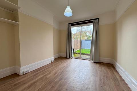 1 bedroom maisonette to rent, Radnor Avenue, Harrow HA1 1SB