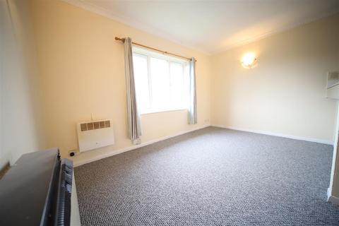 1 bedroom flat to rent, Grilse Close, London
