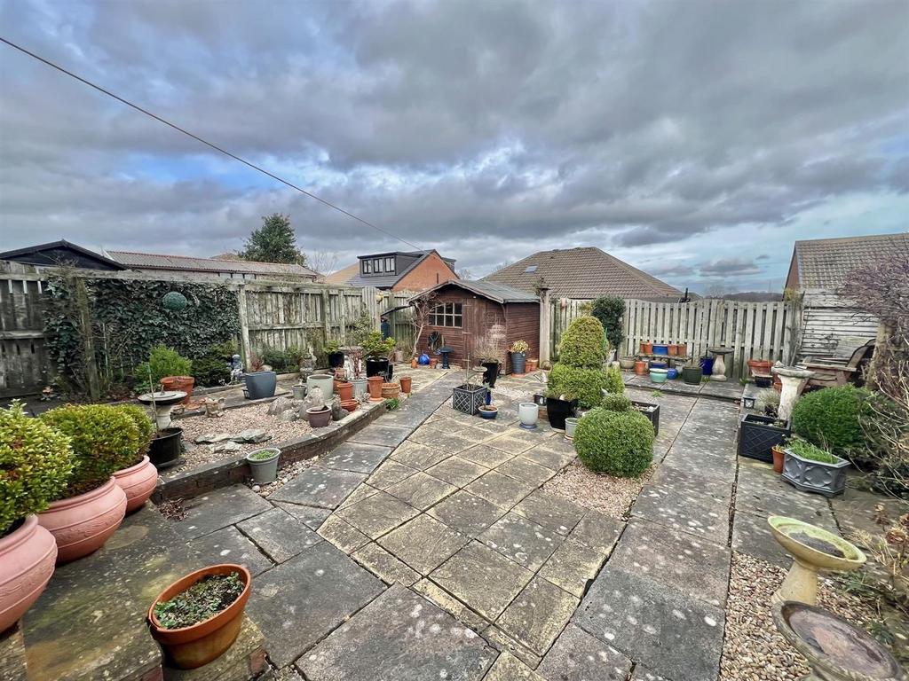 Bramleys Estate Agents - Low Hills Lane - Lindley