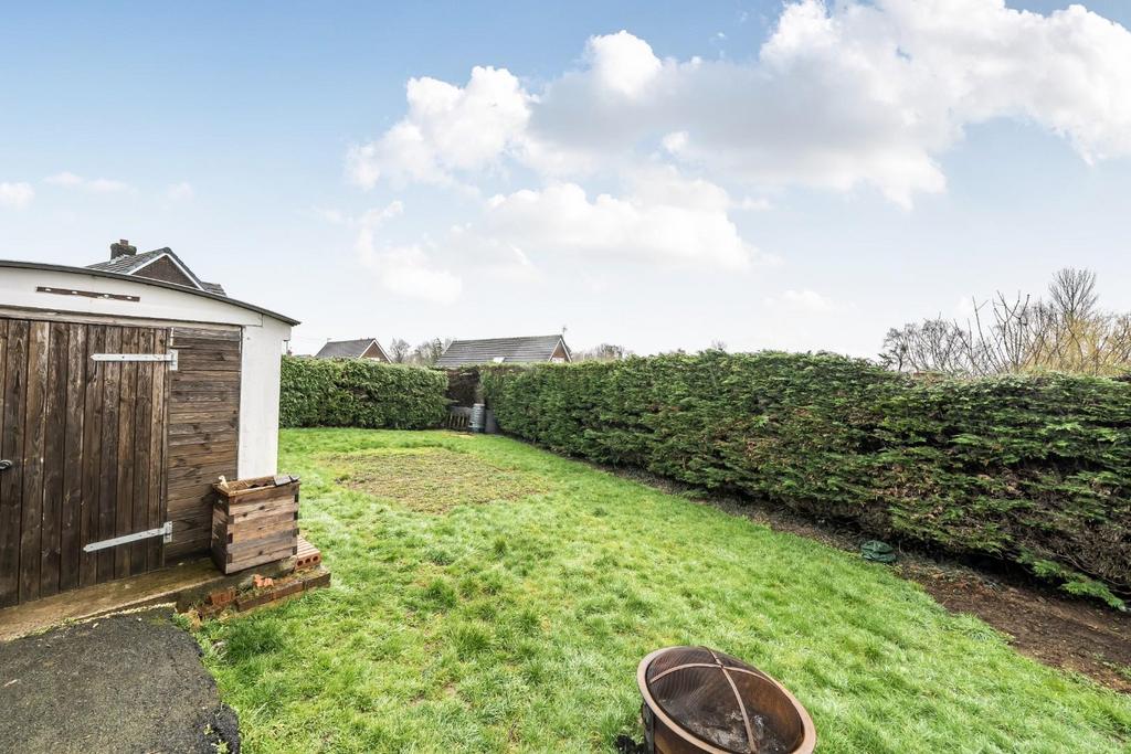 Garden with shed.jpg