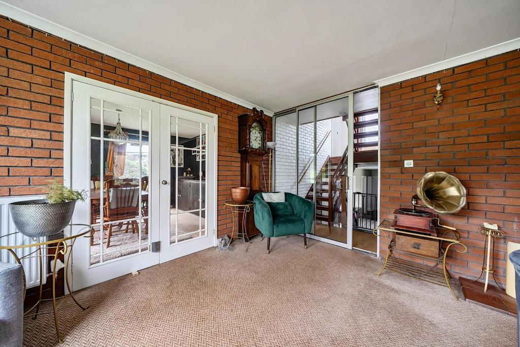 Lounge corner to Dining Room.jpg