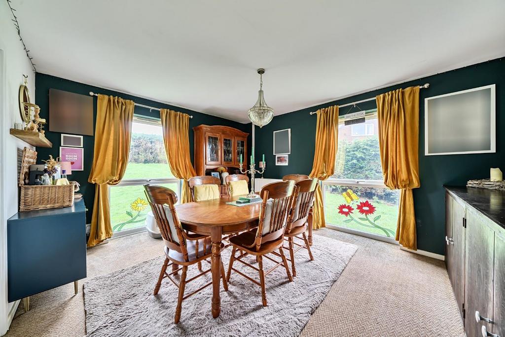 Dining Room.jpg