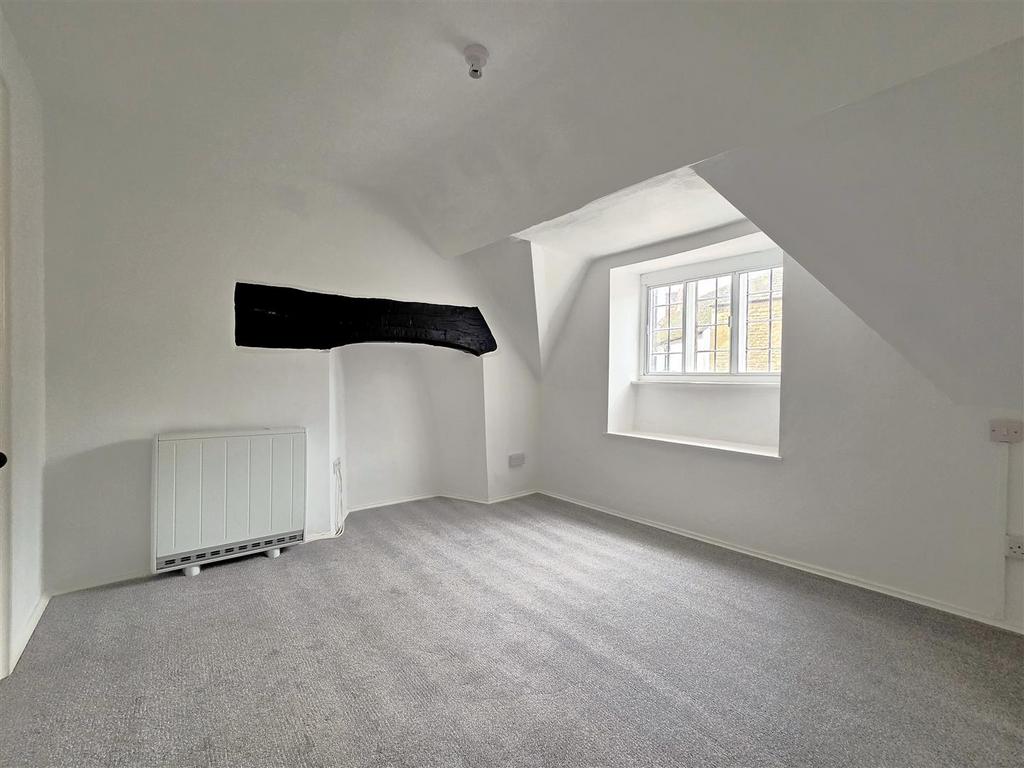 3 Almshouses - Bedroom.jpg