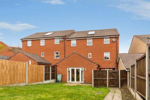 4 bedroom semi-detached house for sale, Daunces Mead, Saffron Walden