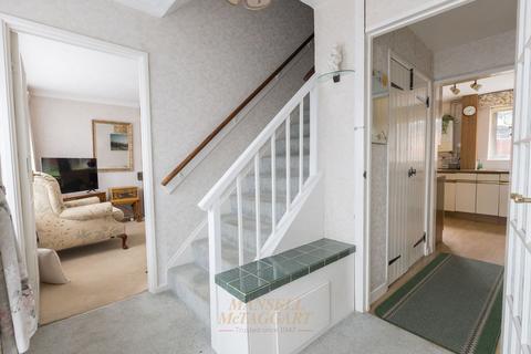 undefined, Dickens Road, Crawley RH10