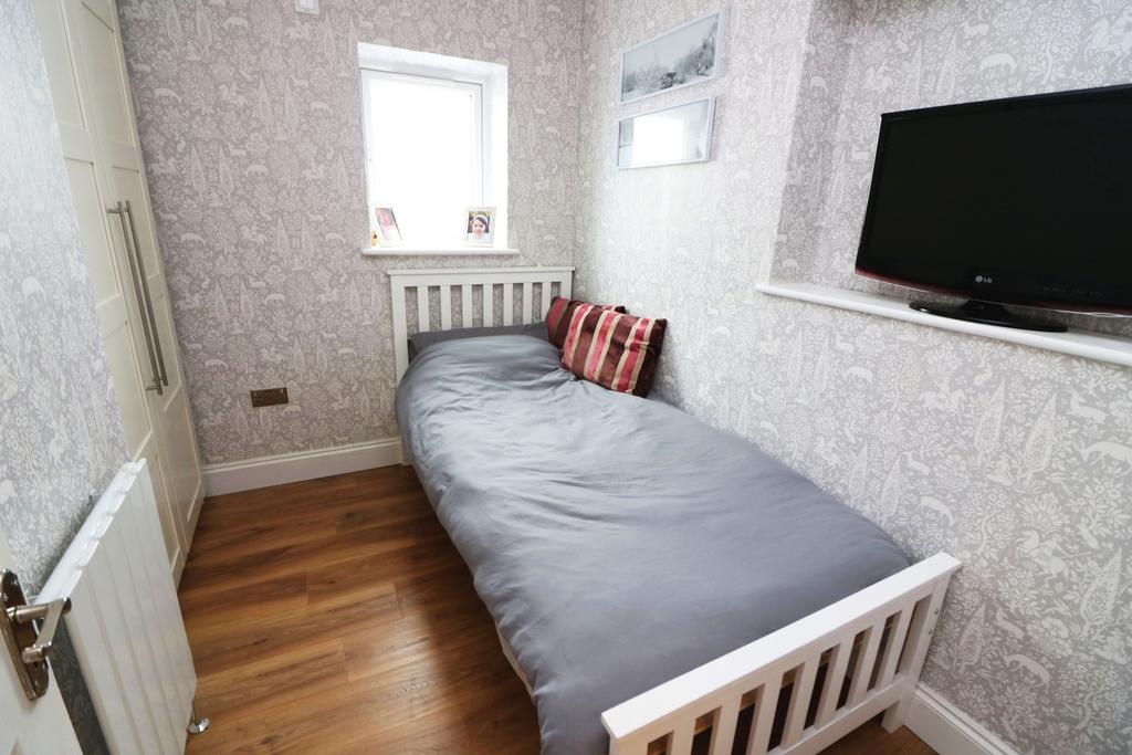Bed 4