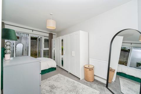 undefined, 1 Waterloo Road, Uxbridge, UB8