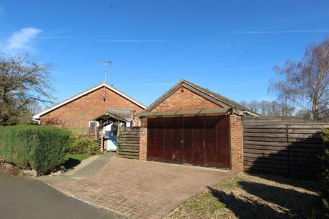 undefined, Larch Drive, Lutterworth LE17