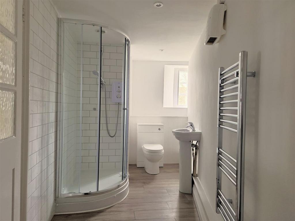 1 Almshouse - Shower Room.jpg
