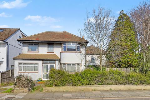 4 bedroom house for sale, Willow Road, Enfield
