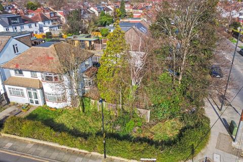 4 bedroom house for sale, Willow Road, Enfield