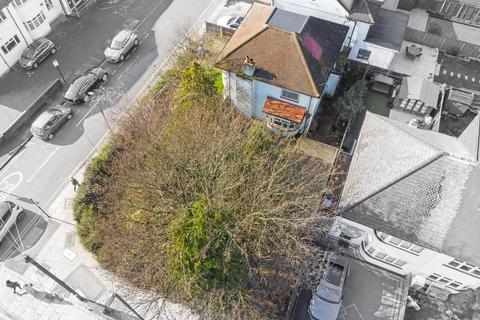 4 bedroom house for sale, Willow Road, Enfield
