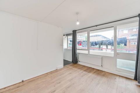 5 bedroom flat to rent, Beaconsfield Road, Elephant and Castle, London, SE17