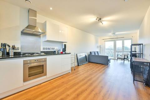 2 bedroom flat to rent, Monmouth Court, Bermondsey, London, SE1