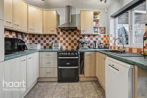 3 bedroom detached house for sale, Common Road, Blue Bell Hill, Chatham