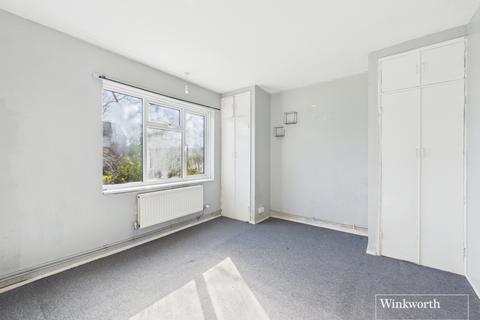 2 bedroom ground floor flat for sale, Robin Grove, Middlesex HA3