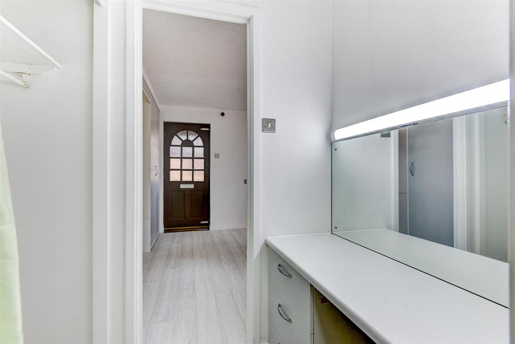 For Sale by Aspire Residential Pilgrims Walk