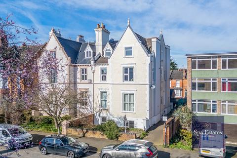 1 bedroom apartment for sale, Russell Terrace, Leamington Spa CV31