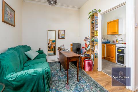 1 bedroom apartment for sale, Russell Terrace, Leamington Spa CV31