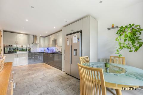 2 bedroom apartment for sale, Epping New Road, Buckhurst Hill, IG9