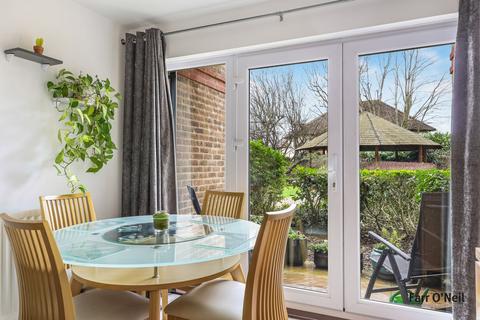 2 bedroom apartment for sale, Epping New Road, Buckhurst Hill, IG9