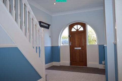 undefined, Mount Drive, Leeds, LS17 7QW