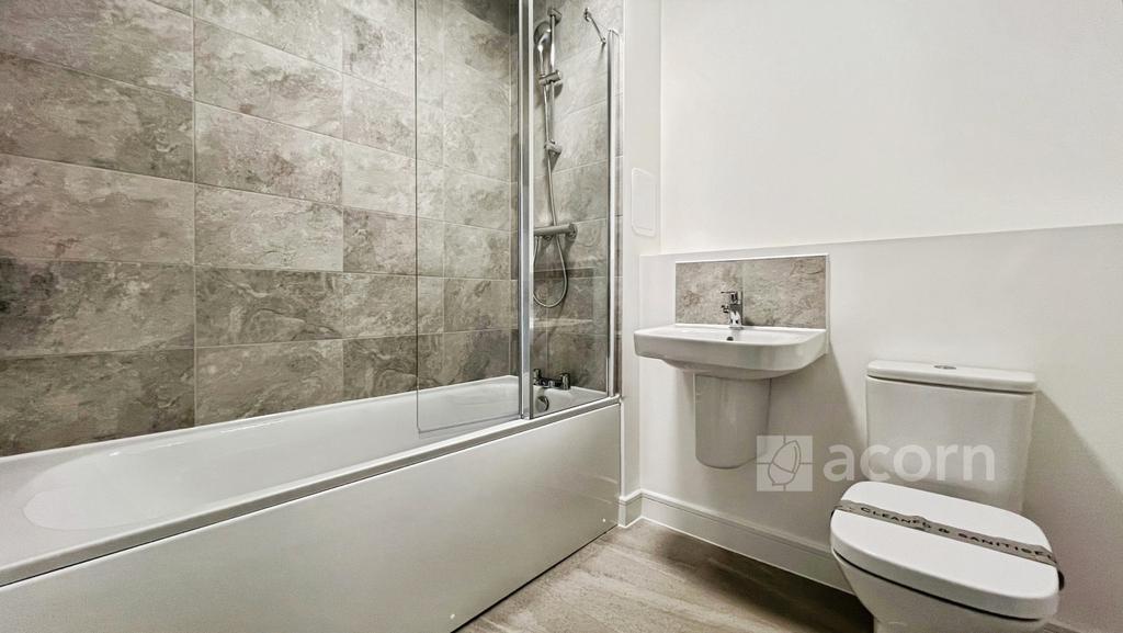 Main Bathroom