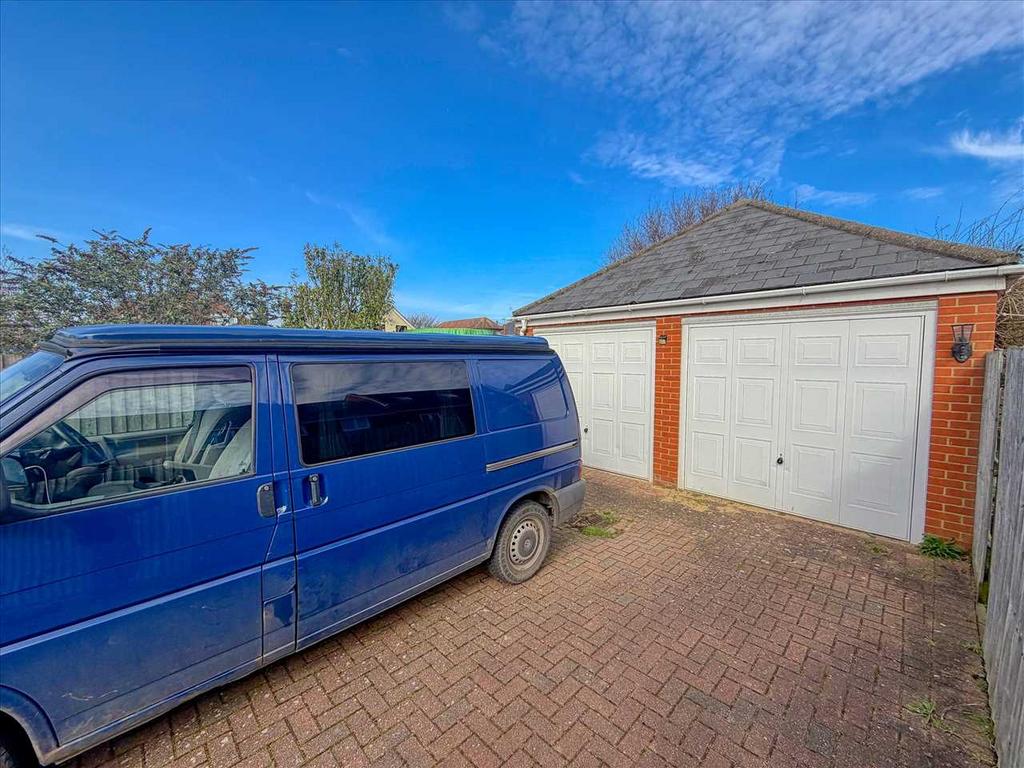 Garage &amp; Off