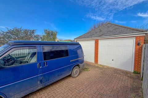 3 bedroom semi-detached house for sale, Kirby Cross CO13