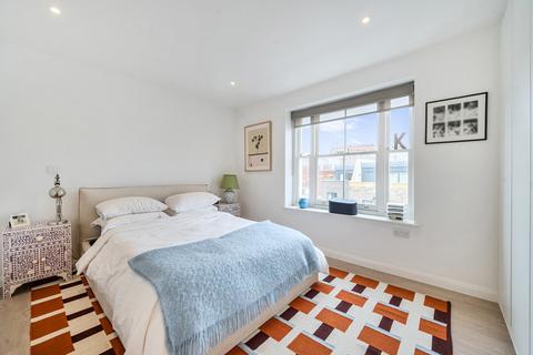 1 bedroom flat for sale, Barclay Road, Fulham, London, SW6