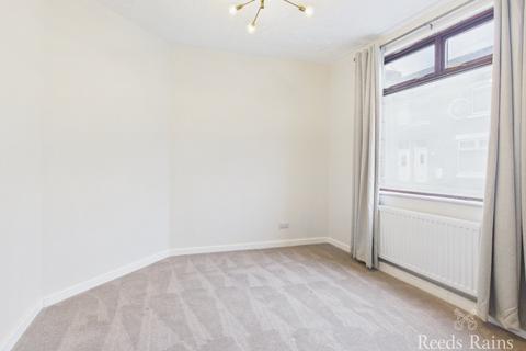 2 bedroom terraced house to rent, Grosvenor Terrace, Trimdon Station TS29