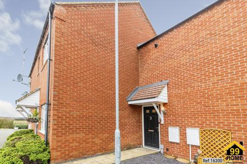 2 bedroom maisonette for sale, Smallbrook, Bedford, MK43