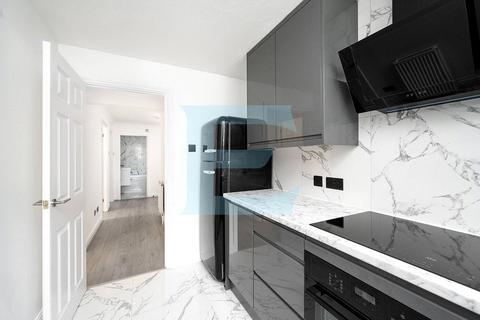 2 bedroom apartment to rent, Belgrave Close, Mill Hill, London, NW7