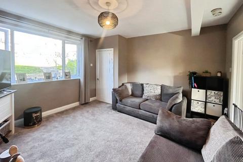 undefined, Kershaw Crescent, Halifax HX2