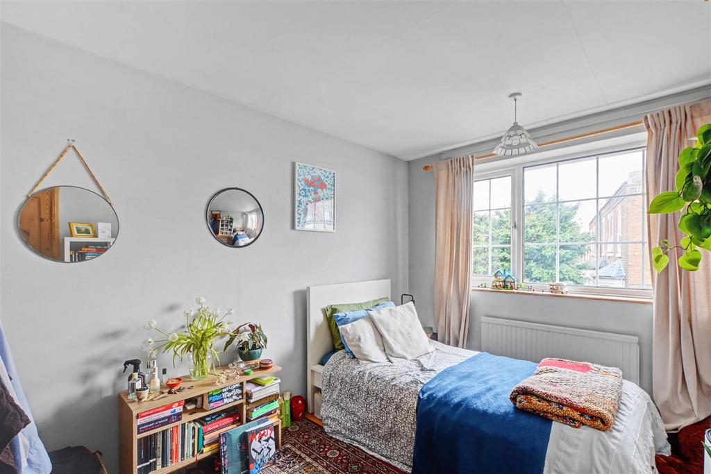 Bedroom 1.jpeg