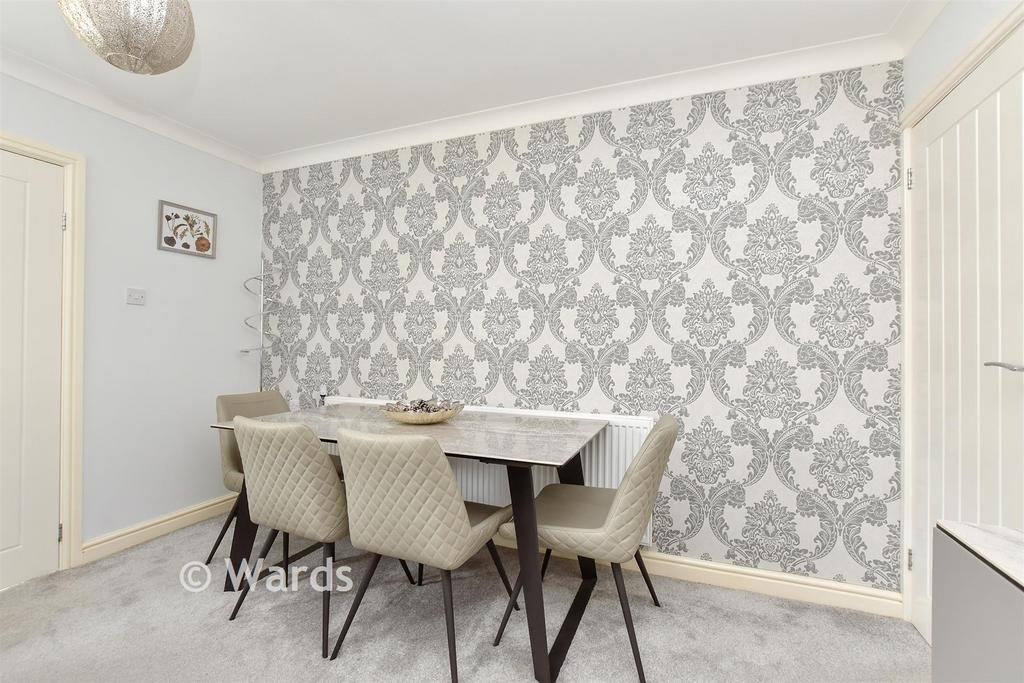 Lounge/ Dining Area