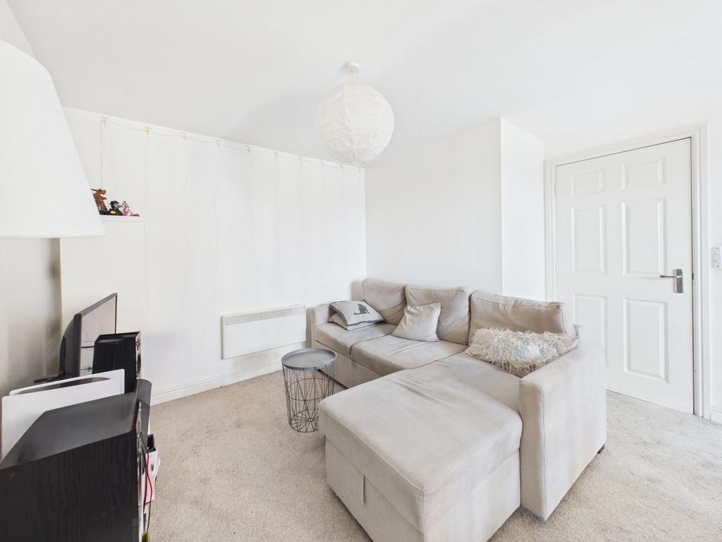 Lounge/Dining Area