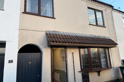 3 bedroom terraced house to rent, 40 Alfreton Road, Underwood