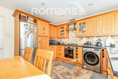 undefined, Stanley Drive, Farnborough, GU14