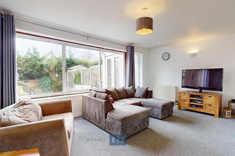 3 bedroom terraced house for sale, Monkchester Close, Loughton IG10