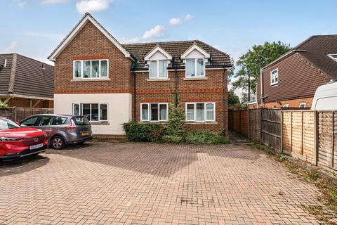 undefined, Wokingham Road, Earley, Reading