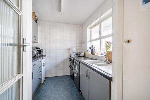 2 bedroom flat for sale, Ariel Court, Brighton Road, Lancing, West Sussex, BN15