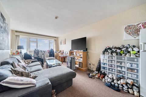 2 bedroom flat for sale, Ariel Court, Brighton Road, Lancing, West Sussex, BN15