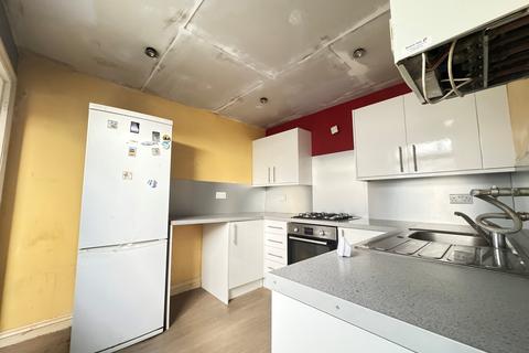 2 bedroom ground floor flat for sale, New Road, Portsmouth