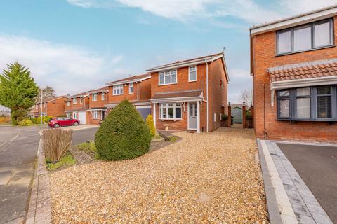 3 bedroom detached house for sale, Suffolk Drive, Dudley DY5