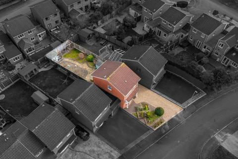 3 bedroom detached house for sale, Suffolk Drive, Dudley DY5