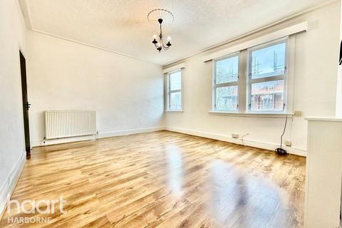 2 bedroom flat to rent, MILFORD RD, HARBORNE